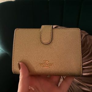 Golden Coach wallet
